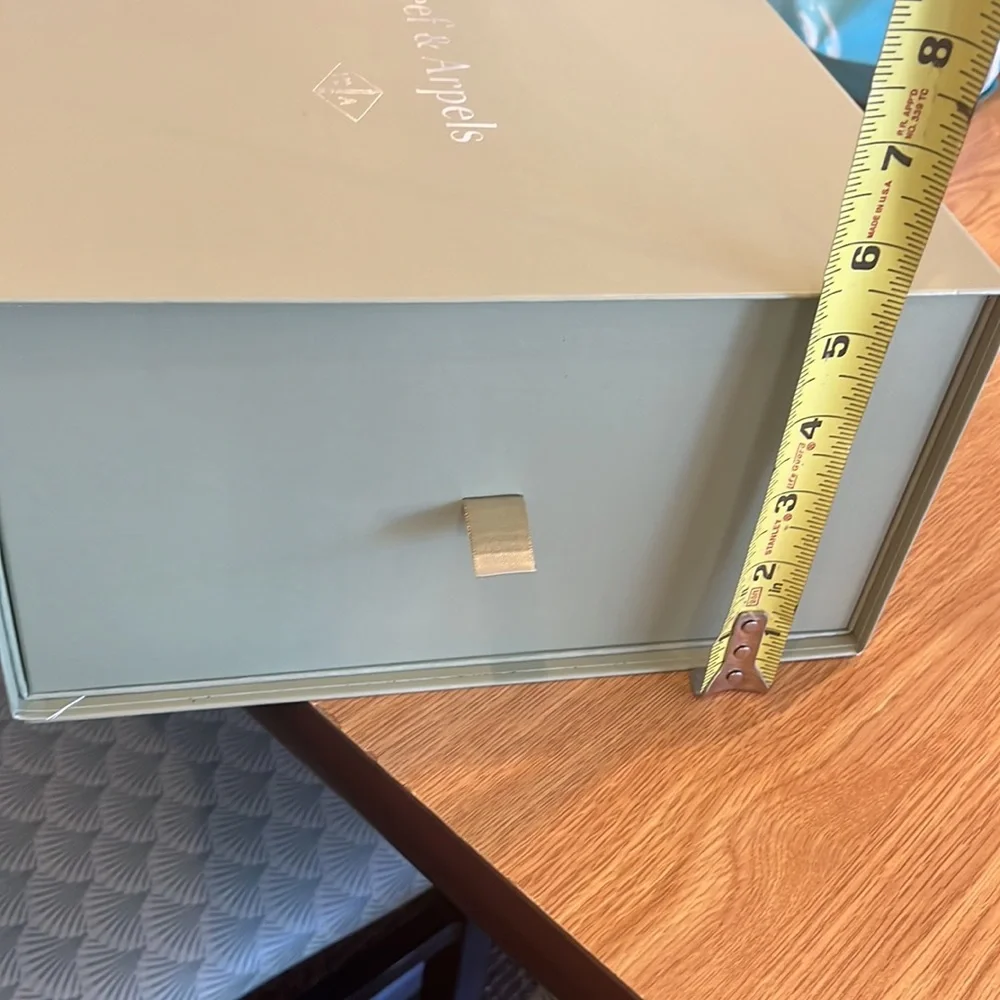 COPY - COPY - Van Cleff box